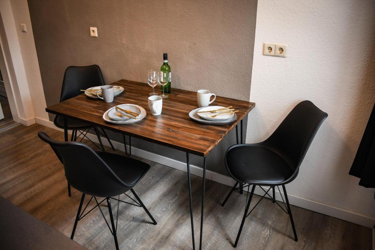Moderne Ferienwohnung In Direkter Naehe Zur Uni, Netflix Gratis, Wlan, Waschmaschine, Geschirrspueler, Zentrum, Chemnitz Bagian luar foto